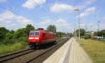 146 015 DB kommt als Lokzug aus Richtung