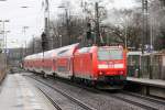 146 117-7 schiebt einen RE 2 nach Düsseldorf Hbf.