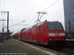 146 118-5 hlt hier momentan in Niederrad und fhrt gleich weiter nach Mannheim Hbf.(Herbst 2006)