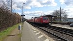 Die 146 276 der DB am RE 5 (Emmerich - Koblenz) bei der Durchfahrt durch Bonn-Mehlem 
Den 01.04.2016