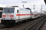 HANNOVER, 19.03.2016, 146 552-5 vor IC-Doppelstockwagen in Hannover Hbf