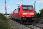 Einfahrt am 18.04.2015 von 146 201 mit einer RB (Freiburg (Brsg) Hbf - Neuenburg (Baden)) in ihren vorletzten Zwischenhalt in Müllheim (Baden) über das Überholgleis.