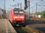 Die Br.146 224-1 fuhr am 29.04.06 als IRE von Karlsruhe nach Stuttgart. Hier bei der Einfahrt in Stuttgart Hbf.