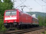 Die Br.146 210-0 fuhr am 10.05.07 mit einem RE-zug nach Stuttgart Hbf. Hier kurz nach dem Bahnhof Aalen.