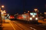 110 450-4 und 146 203-9 bei ihrer kurzen Verschnaufpause am Abend des 12.09.07 im Aalener Bahnhof.