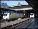 Zwei Metronomzge Stehen Zur Abfahrt Im Bahnhof Hamburg-Hbf Bereit.Links Im Bild Fhrt Nach Uelzen Rechts Im Bild Die Diesel-Variante Fhrt Nach Cuxhaven 03.02.08 