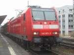 Hier sieht man die 146-001-3 die auf ihre Abfahrt nach Mainz Hbf wartet.