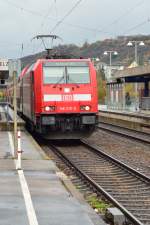 An Gleis 1 in Neckarelz steht die 146 215-9 mit einer RB nach Ulm am Sonntag den 16.11.2014