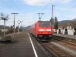 Ausfahrt RE 4706 aus dem Bahnhof Hausach (KBS720)am Zugschluss war BR 146 238-1.