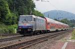 146 247 nimmt mit einem RE die Spessartrampe in Angriff.
Laufach/Ufr. (Strecke Aschaffenburg-Würzburg), 16.08.2017