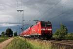 Am 06.06.2017 flieh 146 109-4  Baden Württemberg erfahren/Lahr (Schwarzw)  mit ihrer RB (Offenburg - Neuenburg (Baden)) vor einem Gewitter, welches im Hintergrund zu erkennen ist, bei