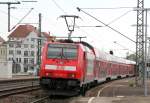 RE 19219 (Stuttgart Hbf-Donauwrth) mit Schublok 146 204-3 in Esslingen (Neckar) 17.4.11