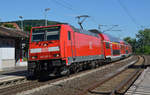 Am 11.06.17 erreicht 146 245 mit einem RE nach Frankfurt(M) den Bahnhof Retzbach-Zellingen.