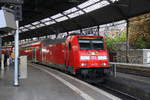146 268  DB steht mit dem RE1 im Bahnhof Aachen bereit zur Abfahrt nach Hamm-Westfalen.