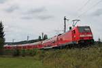 Nachschuss auf 146 213-4, welche am 30.07.2017 ihre RB (Seebrugg - Freiburg (Brsg) Hbf) in den Bahnhof von Titisee schob.
