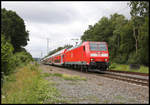 DB 146121-9 ist hier am 25.07.2020 bei Natrup Hagen verspätet um 11.19 Uhr mit dem RE 2 nach Osnabrück unterwegs.