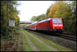 DB 146112 hat hier am 22.10.2020 um 10.04 Uhr gerade den Lengericher Tunnel verlassen und ist mit dem RE nach Osnabrück unterwegs.