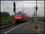 146 029 mit dem RE2 in Duisburg Rheinhausen 