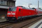 Die 146 204 wie sie am Sonntag den 6.10.2013 in Neckarelz an Gleis 1 steht mit einer RB nach Ulm.