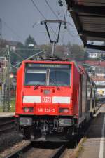 DONAUESCHINGEN (Schwarzwald-Baar-Kreis), 01.10.2014, 146 236-5 als RE von Konstanz nach Karlsruhe Hbf bei der Ausfahrt