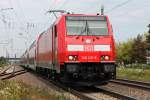 Mit einem RE (Offenburg - Schliengen) fuhr am 05.09.2014 die 146 231-6 in Müllheim (Baden) an den Bahnsteig.