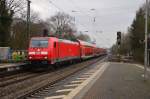 146 260 bringt hier einen RE5 nach Emmerich in Brühl an den Bahnsteig am Samstag den 23.1.2016