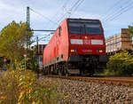   Die 146 005-4 (91 80 6146 005-4 D-DB) der DB Regio NRW verlässt am 26.10.2019, mit dem RE 9 (rsx - Rhein-Sieg-Express) Aachen - Köln - Siegen, den Bahnhof Betzdorf/Sieg in Richtung Siegen.