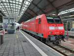 DB 146 009 mit dem RE 16326 nach Magdeburg Hbf, am 05.11.2021 in Halle (S) Hbf.