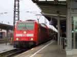146 233-2 als RE von Karlsruhe Hbf nach Konstanz beim halt in Offenburg Hbf am 05.01.08