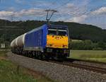 146 522-8 war am 14.06.2015 mit einem Kesselwagenzug in Richtung Westerland (Sylt) unterwegs.