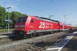 Am 30 Mai 2019 wirbt 146 222 in MÜllheim (Baden) für 25 Jahre ZugBusverkehr Alb-Bodensee.