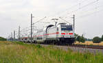 146 573 schleppte am 23.06.17 den IC 2048 nach Köln durch Braschwitz Richtung Köthen.