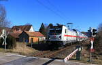147 581-3 mit dem IC 2386/RE 52386 (Singen(Htw) - Stuttgart Hbf) bei Balgheim 27.2.22