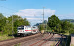 147 552 mit dem IC 2382 / RE 52382 (Singen - Stuttgart Hbf) in Welschingen 11.5.25