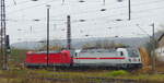 DB 147 013 war am 05.11.2021 mir der DB 147 558 in Naumburg (S) Hbf in Richtung Bebra untwerwegs.