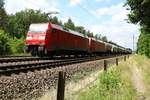 152 130-1 DB mit einer Schwesterlok als Kesselzug fährt in Radbruch auf der Bahnstrecke Hannover–Hamburg (KBS 110) Richtung Lüneburg. [6.7.2017 - 13:14 Uhr]