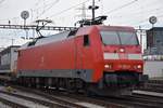 Die für eine Lok ungewohnt saubere BR 152 003-0 macht sich am 30.03.2018 nach Übernahme ihres Zuges in Muttenz auf in Richtung Deutschland.