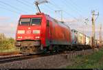 Containerzug mit 152 091-5 DB fährt in der Saaleaue bei Angersdorf auf der Bahnstrecke Halle–Hann.