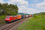 152 190 mit dem KT 50326 (Regensburg-Ost - Maschen Rbf) bei Kerschhofen, 23.05.2019