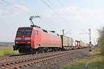 Am Nachmittag des 09.04.2020 fuhr 152 168-1 mit dem KT 50176 (Basel Bad Rbf - Hamburg Billwerder Ubf) nördlich von Hügelheim über die Rheintalbahn in Richtung Freiburg (Breisgau).