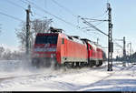 Nachschuss auf die kalte 152 039-4 (Siemens ES64F), gezogen von 232 241-0 (132 241-1), in Schkopau Richtung Merseburg Hbf.