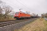 152 043-6 ist am 15.02.2023 mit einem Kesselzug bei Unterhaun unterwegs.