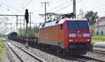 DB Cargo AG [D] mit ihrer  152 094-9  [NVR-Nummer: 91 80 6152 094-9 D-DB] und einem gemischten Güterzug am 10.05.23 Durchfahrt Bahnhof Golm.