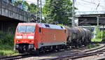DB Cargo AG, Mainz mit ihrer  152 118-6  (NVR:  91 80 6152 118-6 D-DB ) und einem Kesselwagenzug am 22.05.20 Vorbeifahrt Bahnhof Hamburg Harburg.