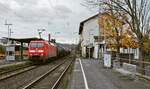152 157-4 durchfährt am 08.11.2023 den Bahnhof Bad Hönningen 