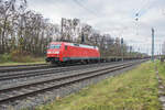 152 012-1 mit einem leeren Containerzug am 22.11.2023 bei Elm.