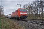 BR 152 190-5 mit einem gemischten Güterzug bei Vollmerz am 22.11.2023