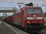 BR 152 146 7 der Deutschen Bahn in Bonn Beuel auf Gleis 1 in Richtung Koblenz, am 02.