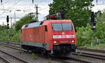 DB Cargo AG, Mainz mit ihrer   152 155-8  [NVR-Nummer: 91 80 6152 155-8 D-DB] am 07.05.24 Höhe Bahnhof Saarmund.