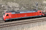 DB Cargo AG, Mainz mit ihrer  152 037-8  [NVR-Nummer: 91 80 6152 037-8 D-DB]  am 8. April 2026 bei Vierkirchen.
